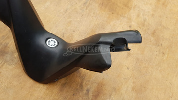 Yamaha Majesty YP 250 SG04 kormány idom