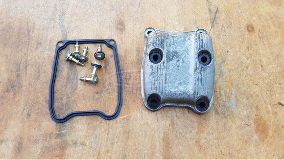 Aprilia Scarabeo Light 400 - 500 szelepfedél - 1/4