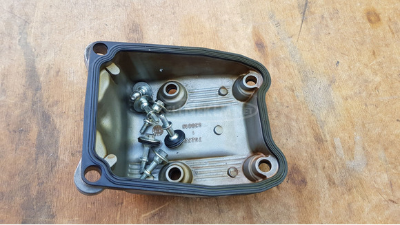 Aprilia Scarabeo Light 400 - 500 szelepfedél - 4/4