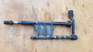 Aprilia Scarabeo Light 400 - 500 motortartó konzol