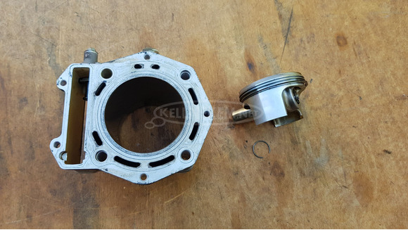 Aprilia Scarabeo Light 400 henger - 1/10