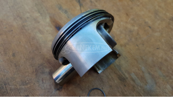 Aprilia Scarabeo Light 400 henger - 8/10