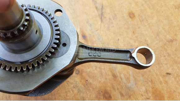 Aprilia Scarabeo Light 400 - 500 főtengely - 8/10