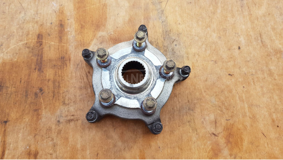 Aprilia Scarabeo Light 400 - 500 hátsó kerékagy - 1/8