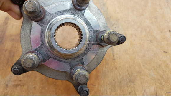 Aprilia Scarabeo Light 400 - 500 hátsó kerékagy - 7/8