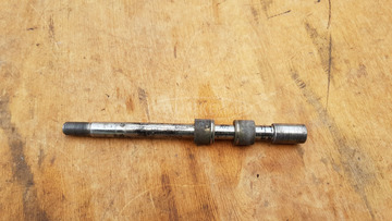 Aprilia Scarabeo Light 400 - 500 első keréktengely