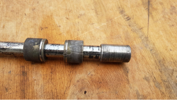 Aprilia Scarabeo Light 400 - 500 első keréktengely - 2/5