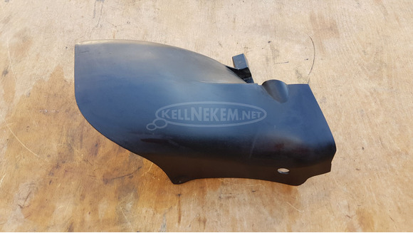 Aprilia Scarabeo Light 400 - 500 hátsó kerék feletti idom - 4/10