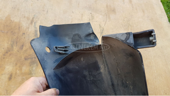 Aprilia Scarabeo Light 400 - 500 hátsó kerék feletti idom - 10/10