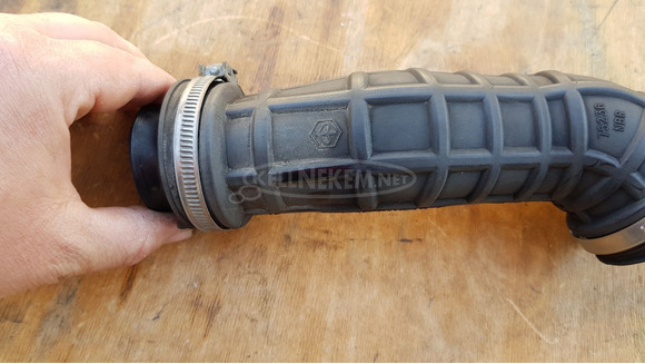 Aprilia Scarabeo Light 400 - 500 légszűrő szívócsonk - 7/10