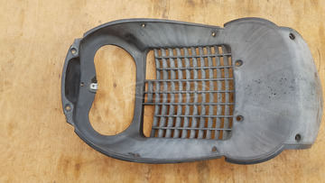 Aprilia Scarabeo Light 400 - 500 hűtő elötti idom