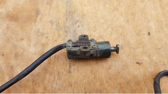 Aprilia Scarabeo Light 400 - 500 oldaltámasz kapcsoló - 4/7