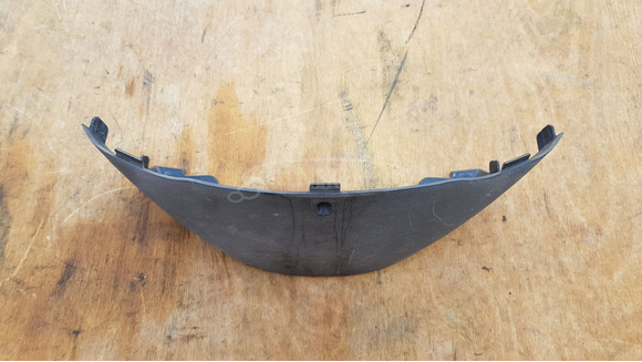 Aprilia Scarabeo Light 400 - 500 ülés zsanér körüli idom - 4/7