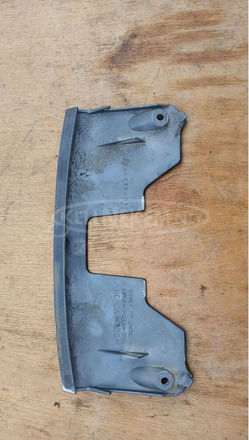 Honda Silver Wing Fjs 400 - 600 hátsó lámpa alatti idom 2 - 4/7