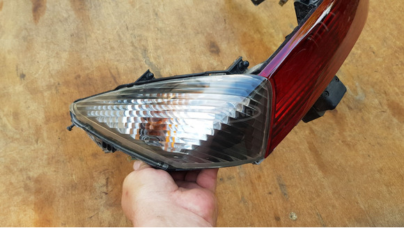 Honda Silver Wing Fjs 400 - 600 hátsó lámpa - 4/10