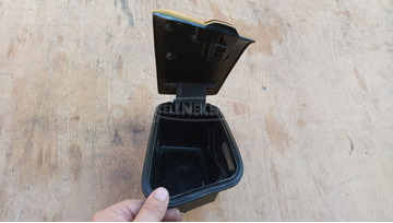 Honda Silver Wing Fjs 400 tároló rekesz jobbos