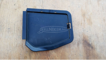 Honda Silver Wing Fjs 400 - 600 hátsó lámpa szervizablak jobbos