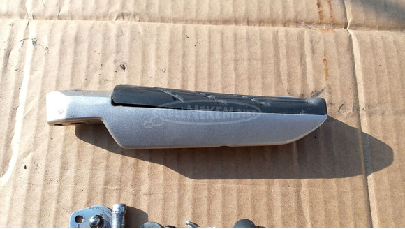 Honda Silver Wing Fjs 600 hátsó lábtartó jobbos - 6/6