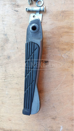 Honda Silver Wing Fjs 400 hátsó lábtartó jobbos - 6/7