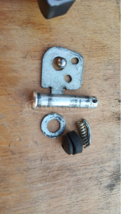 Honda Silver Wing Fjs 400 hátsó lábtartó jobbos - 7/7