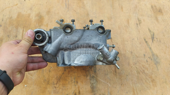 Honda Silver Wing Fjs 400 hengerfej - 2/10