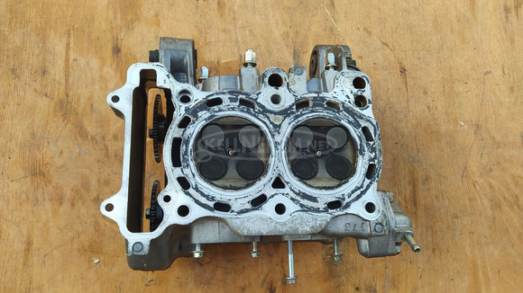 Honda Silver Wing Fjs 400 hengerfej - 6/10