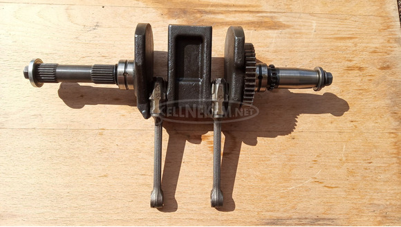 Honda Silver Wing Fjs 400 főtengely - 4/7