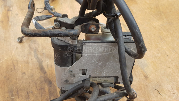 Aprilia Scarabeo 500 ABS kocka - 7/10