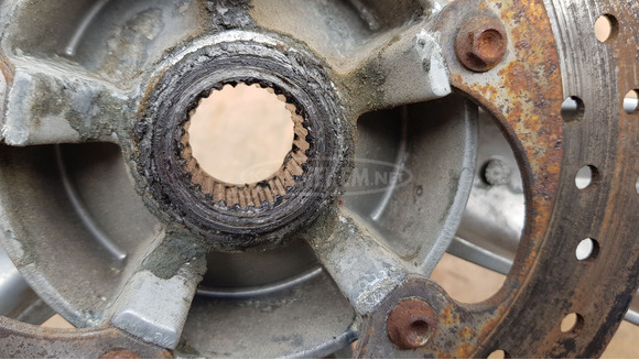 Aprilia Scarabeo 500 hátsó kerék - 7/10