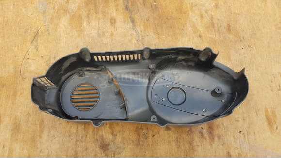 Aprilia Scarabeo 500 kuplung fedél borítás sérült - 7/10