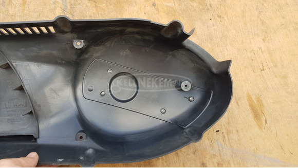 Aprilia Scarabeo 500 kuplung fedél borítás sérült - 9/10