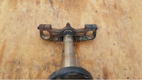 Aprilia Scarabeo 500 T -szár - 7/8