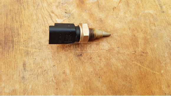 Aprilia Scarabeo 500 vízhőfok jeladó - 2/4