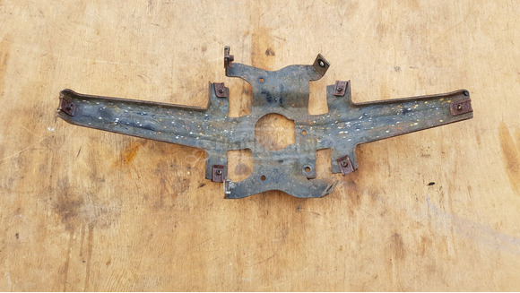 Aprilia Scarabeo 500 első sárvédő tartó keret - 4/6