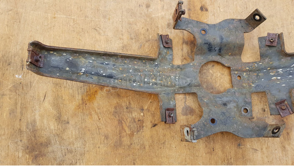 Aprilia Scarabeo 500 első sárvédő tartó keret - 5/6