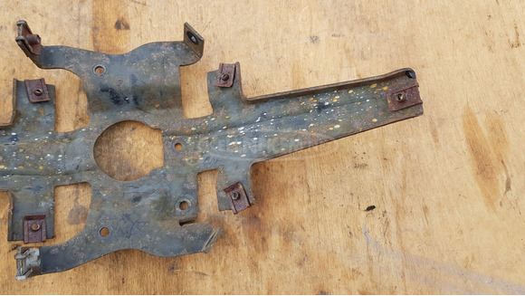 Aprilia Scarabeo 500 első sárvédő tartó keret - 6/6