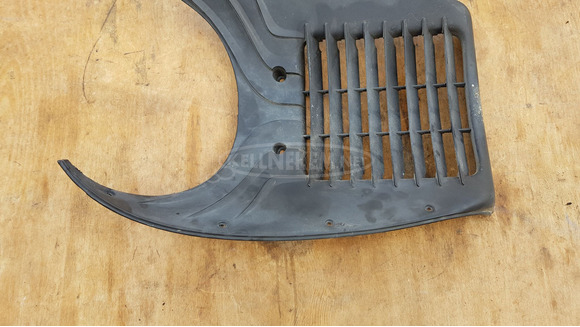 Aprilia Scarabeo 500 hűtő elötti idom - 2/7