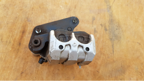 Malaguti Centro 125 - 160 első féknyereg - 3/6