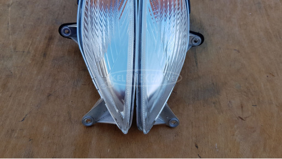 Malaguti Centro 125 - 160 első irányjelző pár - 2/8