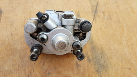 Malaguti Centro 125 - 160 hátsó féknyereg - 1/7