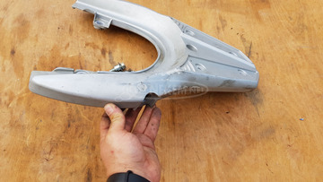 Malaguti Centro 125 - 160 hátsó kapaszkodó