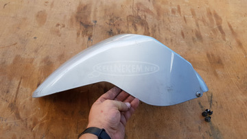 Malaguti Centro 125 - 160 első sárvédő sérült