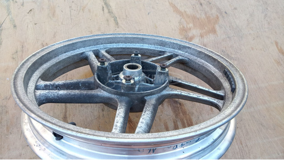 Malaguti Centro 125 - 160 hátsó felni - 7/9