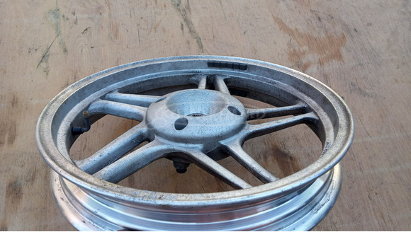 Malaguti Centro 125 - 160 hátsó felni - 8/9