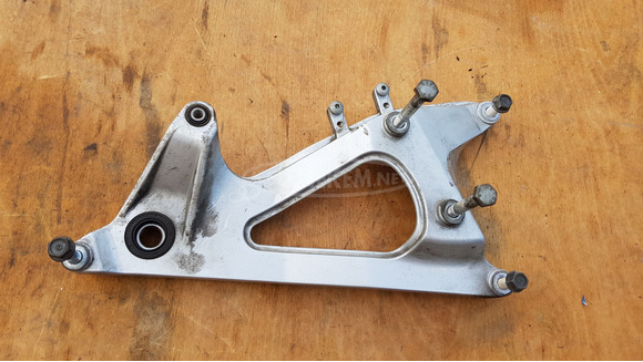 Malaguti Centro 125 - 160 hátsó lengőkar - 1/7