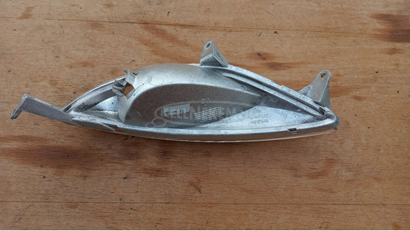 Malaguti Centro 125 - 160 első irányjelző jobbos - 4/8