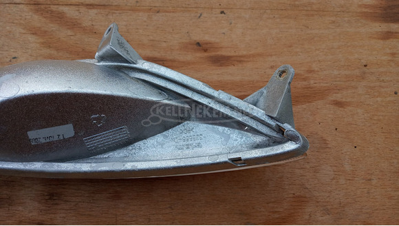 Malaguti Centro 125 - 160 első irányjelző jobbos - 6/8