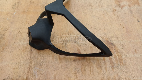 Malaguti Centro 125 - 160 hátsó lámpa keret - 3/8