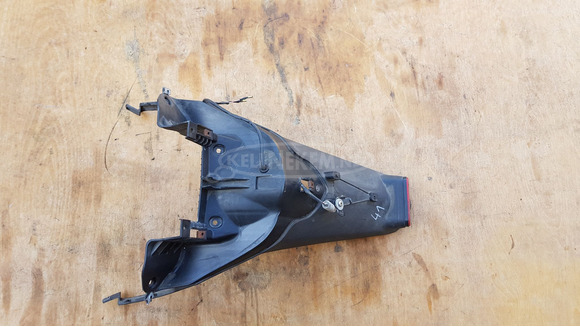 Malaguti Centro 125 - 160 hátsó sárvédő - 1/8