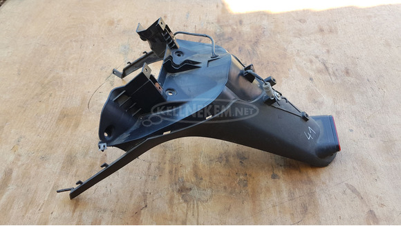 Malaguti Centro 125 - 160 hátsó sárvédő - 2/8